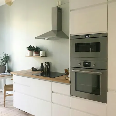 South-facing Flat With Balcony In Grunerlokka * Oslo